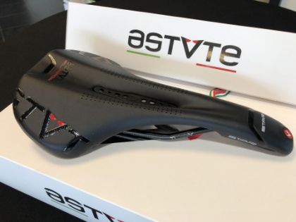 Image de selle Astute StarLine Pilarga VT Black-White
