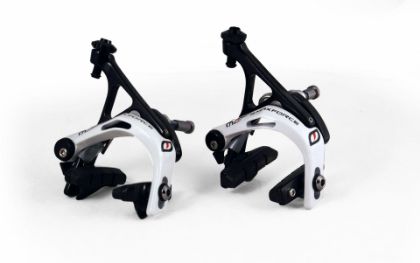 Afbeeldingen van paar Most remhoeven BMax Force White