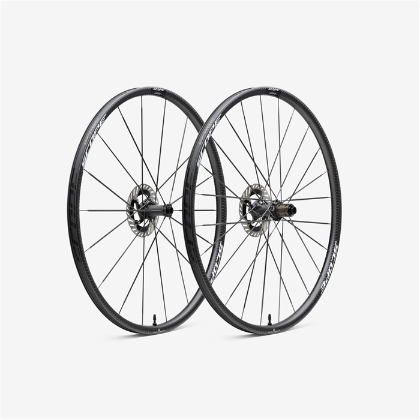 Afbeeldingen van wielset Scope Artech 2 Disc White / Body Shimano